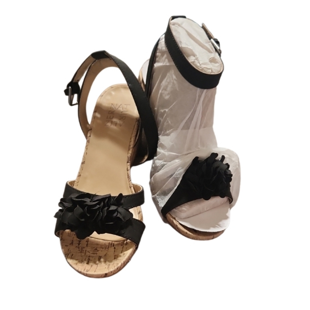 New Naturalizer Wedge Women's Black Floral Sandals 7m